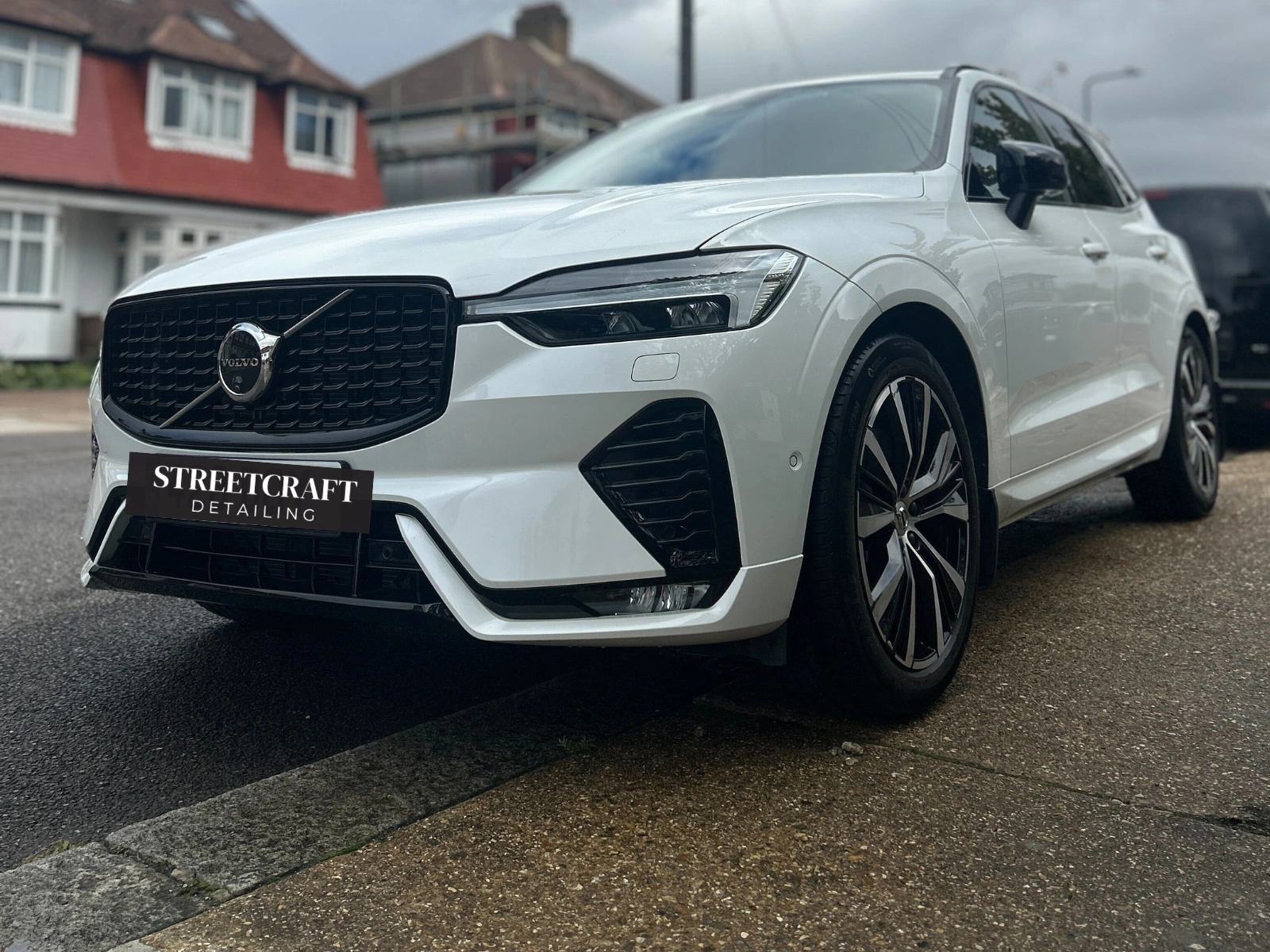 Derek and Cynthia<br>Location: Chigwell